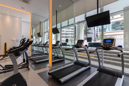 Studio à venda com 32m², 1 quarto e 1 vaga Studio à venda com 32m², 1 quarto e 1 vagaÁrea comum - Academia