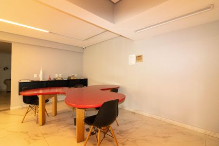 Studio à venda com 32m², 1 quarto e 1 vaga Studio à venda com 32m², 1 quarto e 1 vagaEspaço de leitura