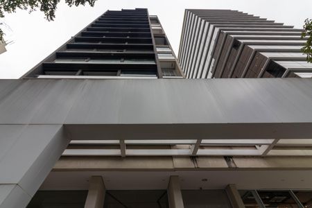 Studio à venda com 32m², 1 quarto e 1 vaga Studio à venda com 32m², 1 quarto e 1 vagaFachada do Prédio