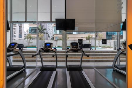 Studio à venda com 32m², 1 quarto e 1 vaga Studio à venda com 32m², 1 quarto e 1 vagaÁrea comum - Academia