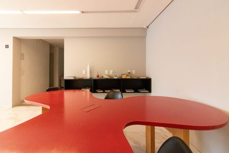 Studio à venda com 32m², 1 quarto e 1 vaga Studio à venda com 32m², 1 quarto e 1 vagaEspaço de leitura