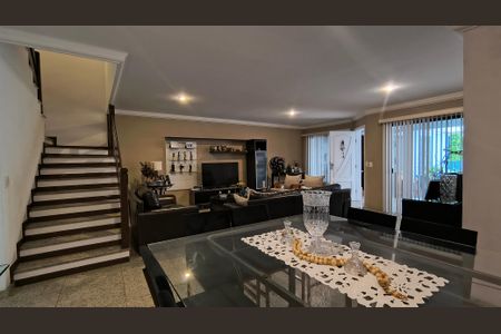 Sala de casa de condomínio para alugar com 5 quartos, 250m² em Recreio dos Bandeirantes, Rio de Janeiro