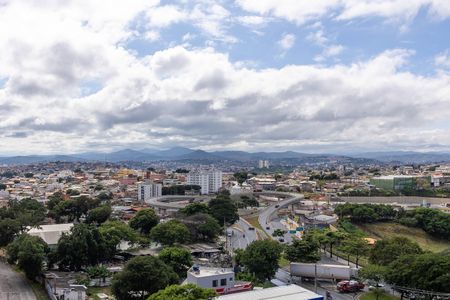 Vista da Varanda de apartamento à venda com 2 quartos, 60m² em Heliópolis, Belo Horizonte