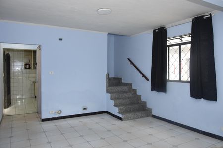 Casa para alugar com 3 quartos, 100m² em Jardim Santa Tereza, Embu das Artes