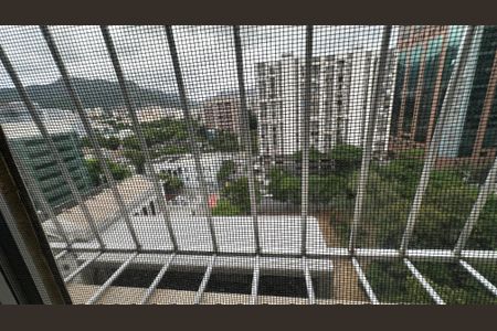 Apartamento à venda com 66m², 3 quartos e 2 vagasVista da janela