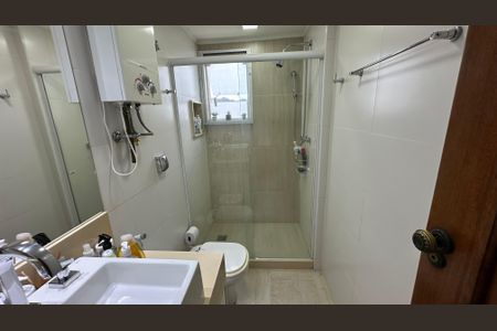 Apartamento à venda com 66m², 3 quartos e 2 vagasBanheiro