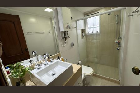 Apartamento à venda com 66m², 3 quartos e 2 vagasBanheiro