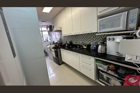 Apartamento à venda com 66m², 3 quartos e 2 vagasBanheiro