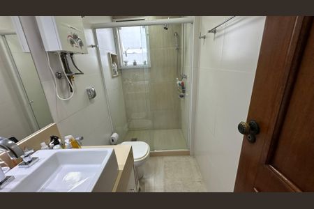 Apartamento à venda com 66m², 3 quartos e 2 vagasBanheiro