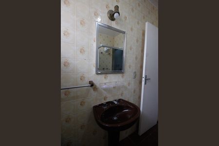 Casa à venda com 175m², 3 quartos e 3 vagasBanheiro