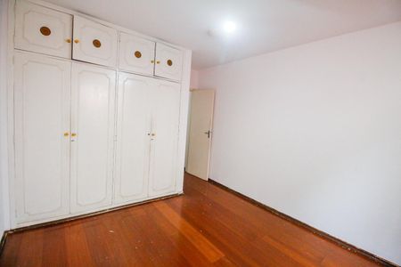 Casa à venda com 175m², 3 quartos e 3 vagasQuarto 2