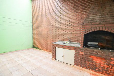 Casa à venda com 175m², 3 quartos e 3 vagasChurrasqueira