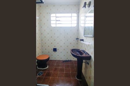 Casa à venda com 175m², 3 quartos e 3 vagasBanheiro