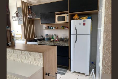 Cozinha de apartamento à venda com 2 quartos, 47m² em São Sebastião, Porto Alegre