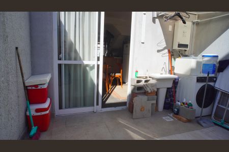 Casa de condomínio para alugar com 60m², 2 quartos e 1 vaga Casa de condomínio para alugar com 60m², 2 quartos e 1 vagaLavanderia