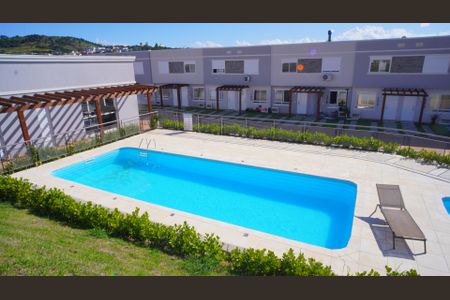 Casa de condomínio para alugar com 60m², 2 quartos e 1 vaga Casa de condomínio para alugar com 60m², 2 quartos e 1 vagaÁrea comum - Piscina 2