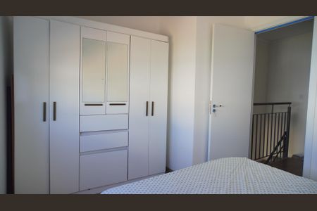 Quarto 1 de casa para alugar com 2 quartos, 60m² em Campo Novo, Porto Alegre