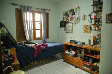 Casa à venda com 220m², 3 quartos e 2 vagasQuarto 2 