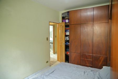 Casa à venda com 220m², 3 quartos e 2 vagasQuarto 1 