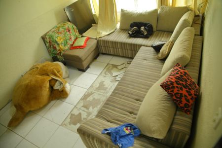 Casa à venda com 220m², 3 quartos e 2 vagasSala