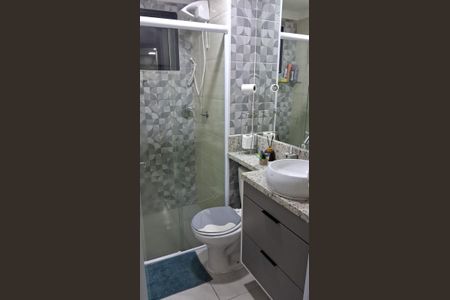 Banheiro de apartamento para alugar com 2 quartos, 42m² em Residencial Palma de Maiorca, Cotia