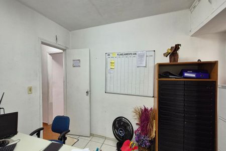 Casa à venda com 170m², 5 quartos e sem vaga Casa à venda com 170m², 5 quartos e sem vagaQuarto 2