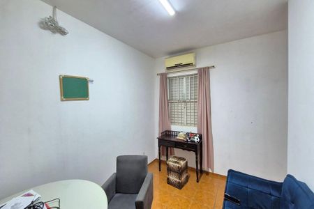 Casa à venda com 170m², 5 quartos e sem vaga Casa à venda com 170m², 5 quartos e sem vagaQuarto 3 - Suíte