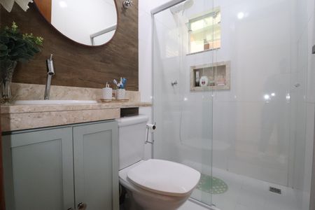 Apartamento à venda com 67m², 3 quartos e 1 vagaBanheiro 2