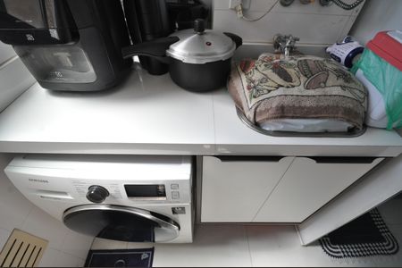 Apartamento à venda com 68m², 3 quartos e 1 vagaÁrea de Serviço