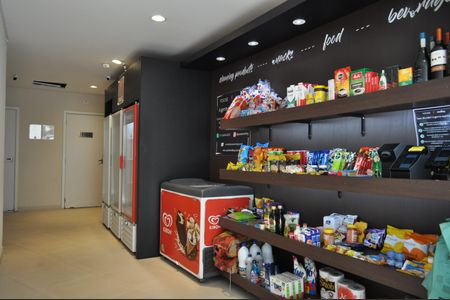 Apartamento à venda com 68m², 3 quartos e 1 vagaMini Market