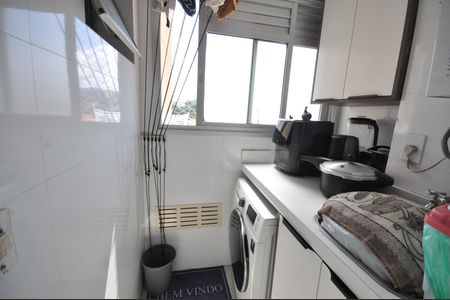 Apartamento à venda com 68m², 3 quartos e 1 vagaÁrea de Serviço