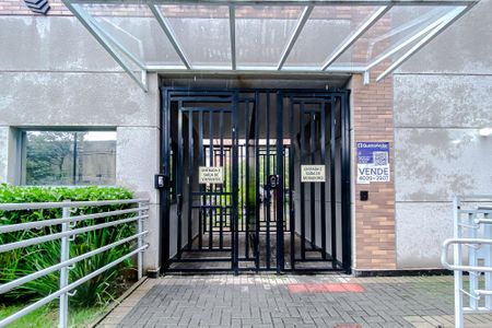 Apartamento à venda com 37m², 1 quarto e sem vaga Apartamento à venda com 37m², 1 quarto e sem vagaFachada - Plaquinha