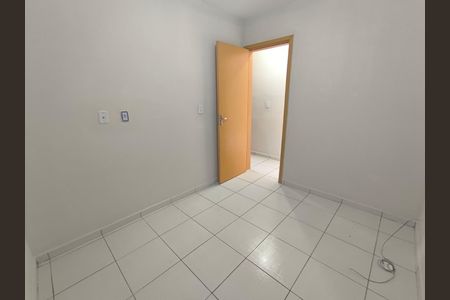 Quarto 1 de apartamento para alugar com 2 quartos, 50m² em Jardim Europa, Uberlândia
