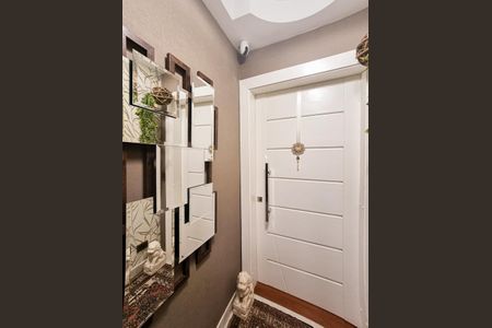 Apartamento à venda com 207m², 4 quartos e 3 vagas Apartamento à venda com 207m², 4 quartos e 3 vagasHall Privativo