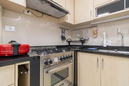 Apartamento à venda com 207m², 4 quartos e 3 vagas Apartamento à venda com 207m², 4 quartos e 3 vagasCozinha