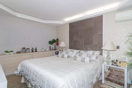 Apartamento à venda com 207m², 4 quartos e 3 vagas Apartamento à venda com 207m², 4 quartos e 3 vagasQuarto Suíte 1
