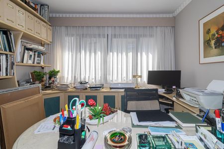 Apartamento à venda com 207m², 4 quartos e 3 vagas Apartamento à venda com 207m², 4 quartos e 3 vagasEscritório