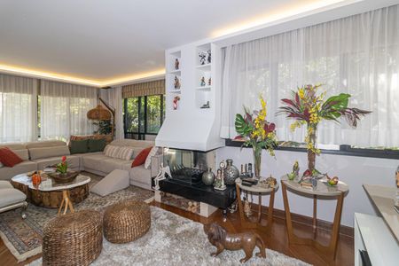 Apartamento à venda com 207m², 4 quartos e 3 vagas Apartamento à venda com 207m², 4 quartos e 3 vagasSala