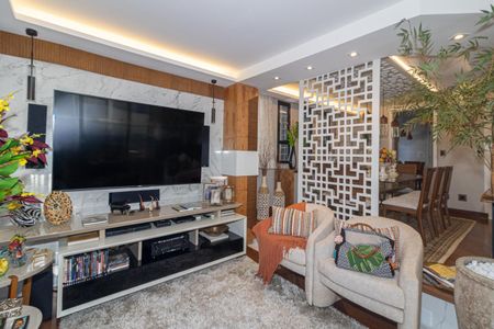 Apartamento à venda com 207m², 4 quartos e 3 vagas Apartamento à venda com 207m², 4 quartos e 3 vagasSala
