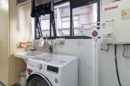 Apartamento à venda com 207m², 4 quartos e 3 vagas Apartamento à venda com 207m², 4 quartos e 3 vagasÁrea de Serviço