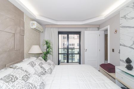 Apartamento à venda com 207m², 4 quartos e 3 vagas Apartamento à venda com 207m², 4 quartos e 3 vagasQuarto Suíte 1