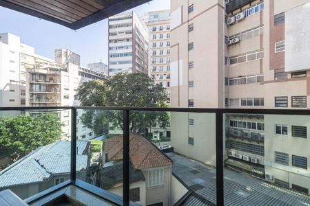 Apartamento à venda com 207m², 4 quartos e 3 vagas Apartamento à venda com 207m², 4 quartos e 3 vagasVaranda da Suíte 1