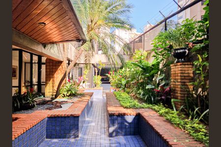 Apartamento à venda com 207m², 4 quartos e 3 vagas Apartamento à venda com 207m², 4 quartos e 3 vagasÁrea externa