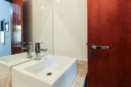 Casa para alugar com 135m², 3 quartos e 2 vagasBanheiro Suíte 2