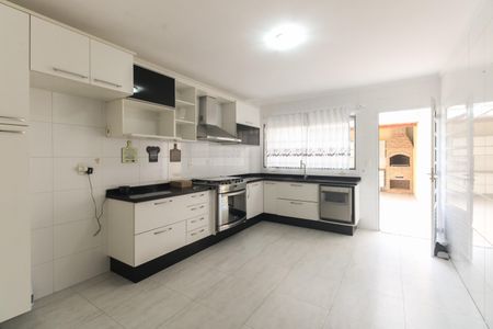 Casa para alugar com 135m², 3 quartos e 2 vagasCozinha 