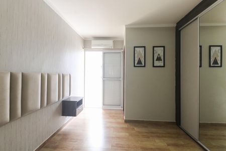 Casa para alugar com 135m², 3 quartos e 2 vagasSuíte 3