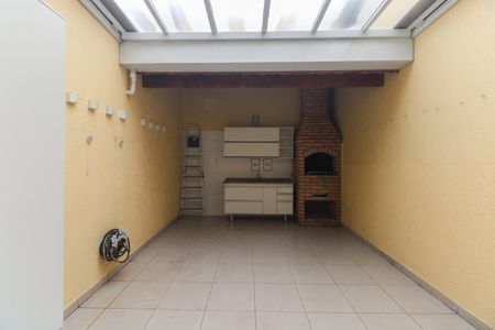 Casa para alugar com 135m², 3 quartos e 2 vagasQuintal e Churrasqueira 