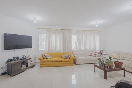 Casa para alugar com 3 quartos, 450m² em Vila Madalena, São Paulo