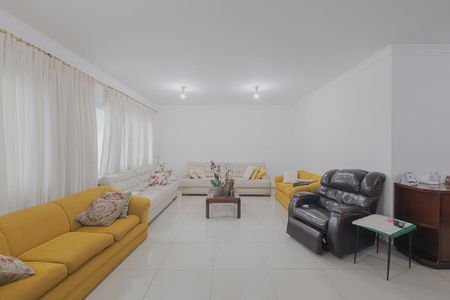 Casa para alugar com 3 quartos, 450m² em Vila Madalena, São Paulo