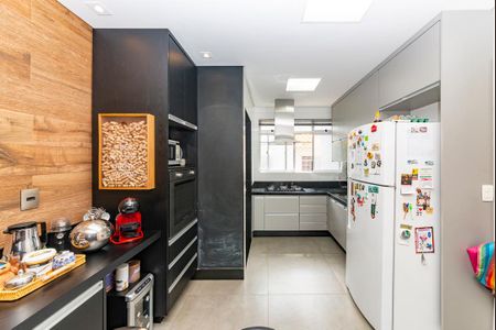 Apartamento à venda com 105m², 3 quartos e 2 vagasCozinha